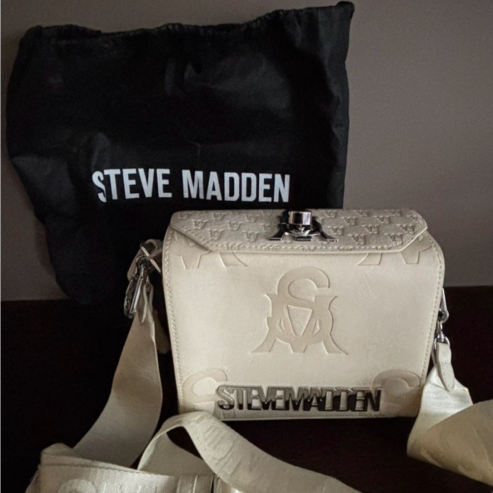 Steve Madden Beige Messenger Bag
